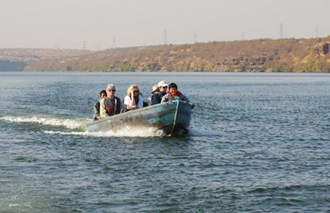 Chambal Safari, Dholpur, Rajasthan - Vushii.com Chambal Safari, Dholpur, Rajasthan - Vushii.com